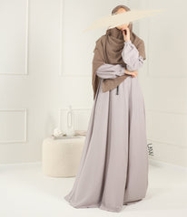 Abaya Maleekah  - Cream Grey