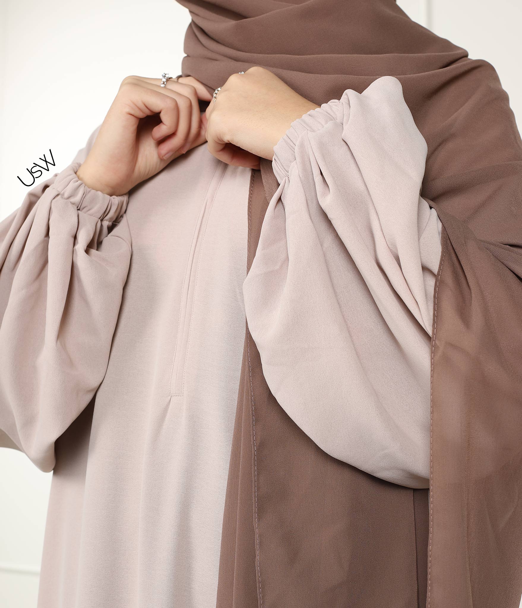 A-Lijn Puff Abaya Arrzha Stretch - Grey Cream